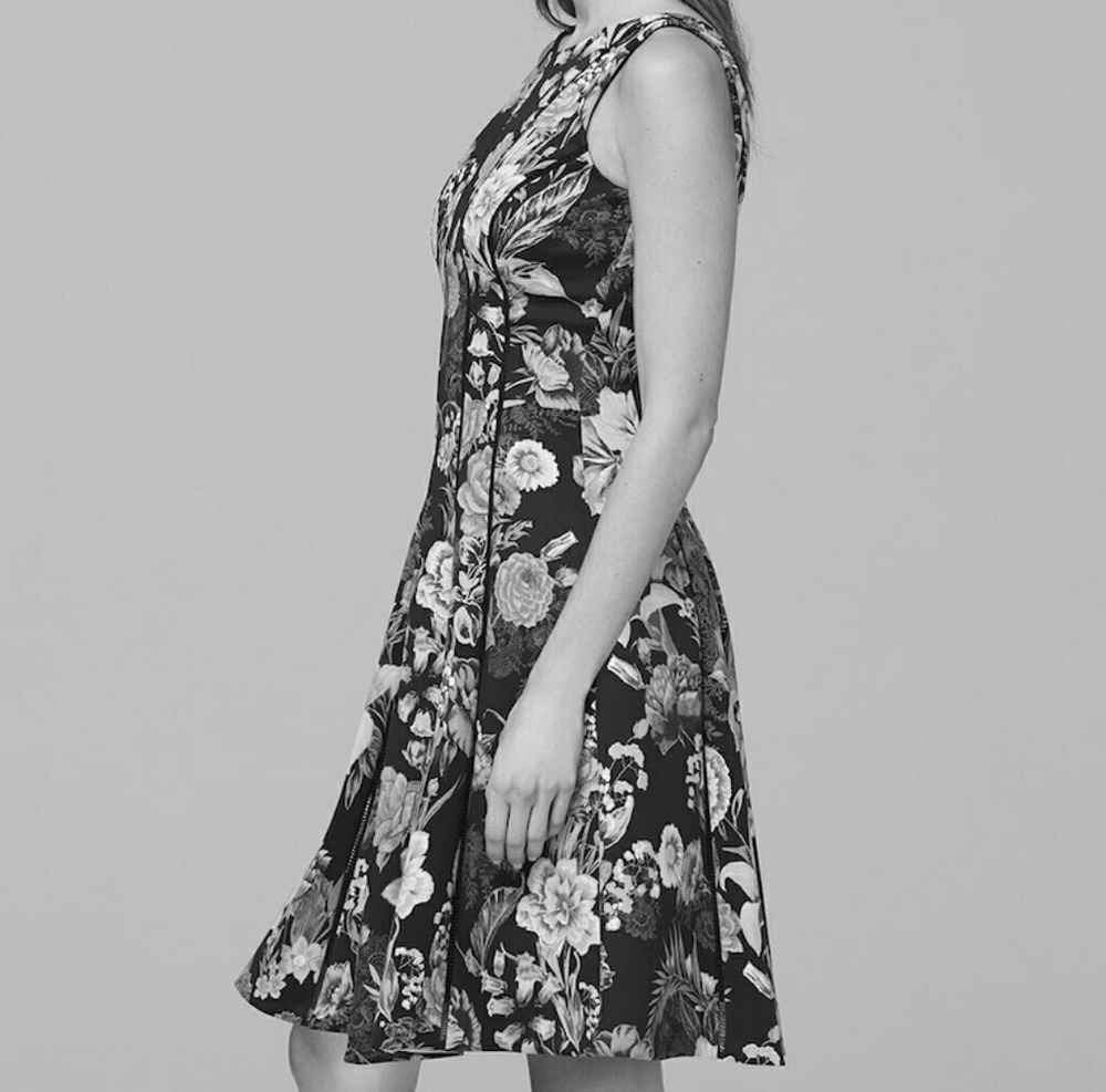 WHBM FLORAL SCUBA DRESS - Picture 2 of 5